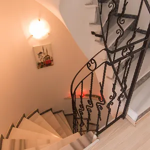 2* Hotel The House Of Tulpan